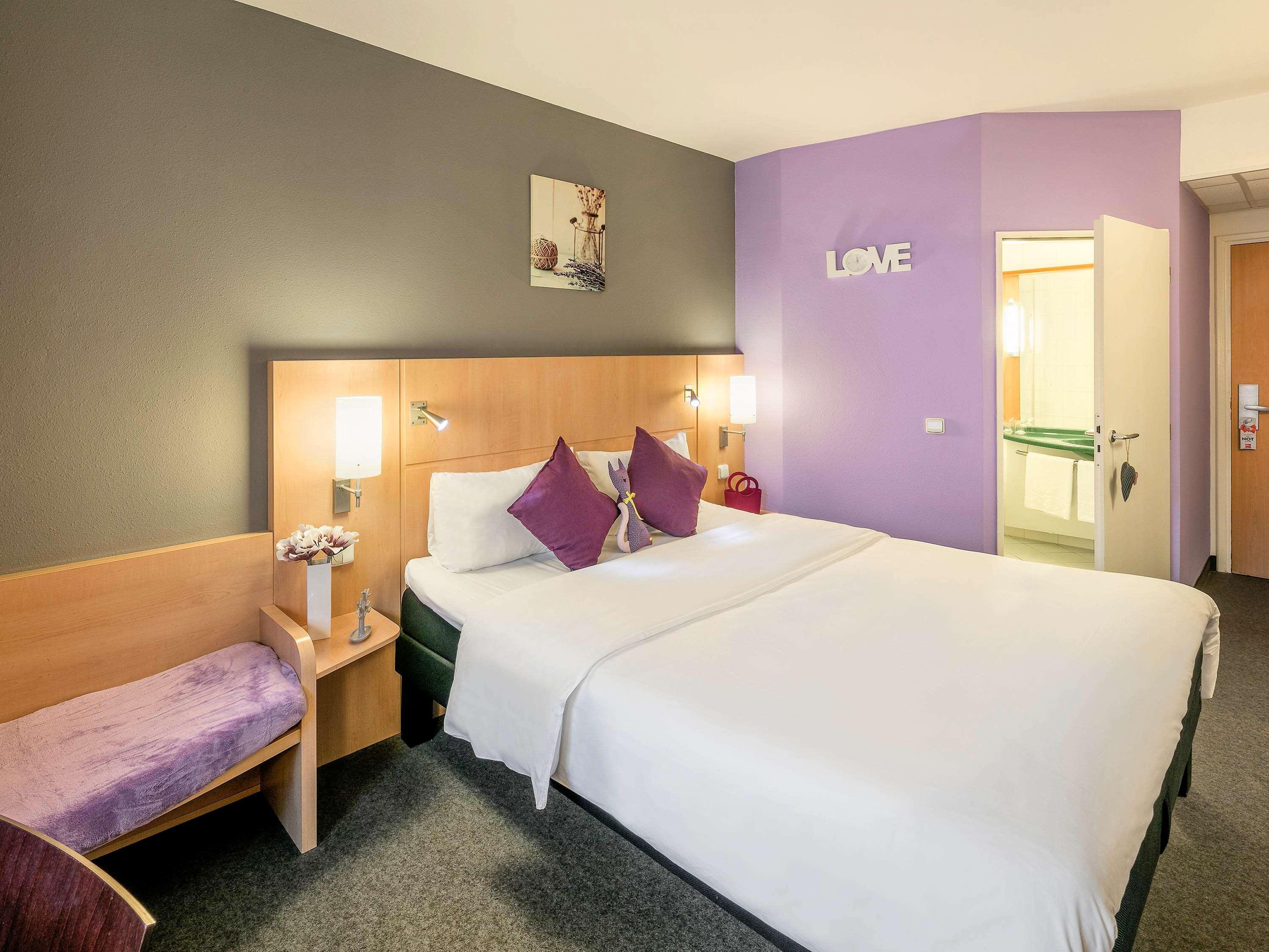 Hotel Ibis Old Town 3*